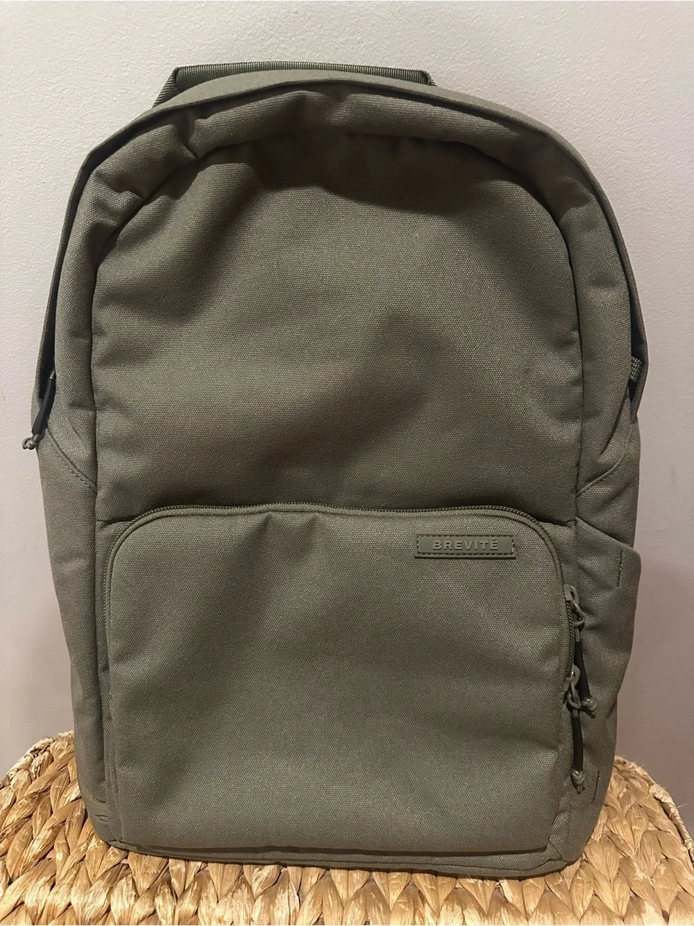 Brevité Pine Green Unisex Slim Everyday Backpack — NWOT